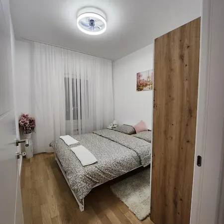 Ns Apartman Free Parking Novi Sad Exterior foto